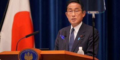 Премьер-министр Японии призвал продолжать санкции против России