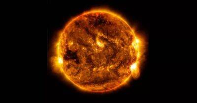 На Солнце появилось пятно размером с Землю: планете грозит сильная геомагнитная буря