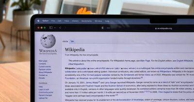Российская замена "Википедии" перестала работать вскоре после запуска: постарались хакеры