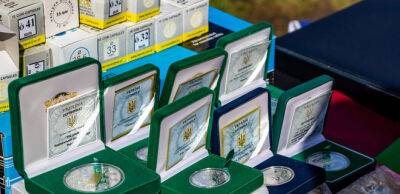 Монета за донат для ЗСУ: НБУ та ПриватБанк до Дня Незалежності розігрують пам'ятні монети