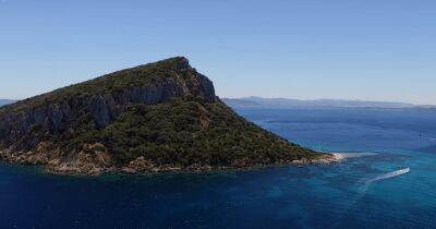 Власти Сардинии предлагают гранты в 15 тыс. евро тем, кто решит поселиться на острове