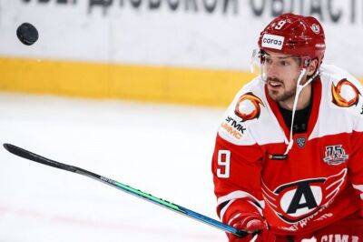 Канадский хоккеист Блэкер заверил, что не испытывал давления со стороны в связи с решением поехать в Россию - sport.ru - Россия - Канада