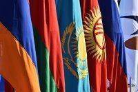 СМИ: Россия намерена расширить использование тенге, драмов и сомов для расчетов в ЕАЭС