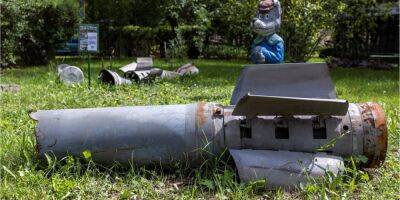 Оккупанты ударили ракетами С-300 по частному сектору Николаева