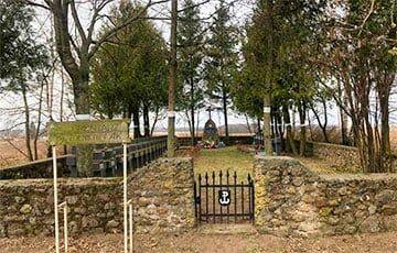 Лукашисты ровняют с землей польские могилы в Вороновском районе