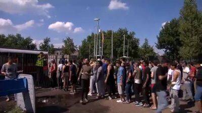 Голландия: слишком много беженцев