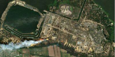 Появились спутниковые снимки пожаров в районе ЗАЭС, из-за которых станцию отключили от энергосети