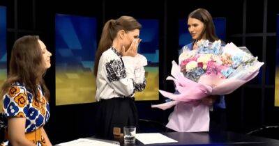 "Зло не сломает любовь": боец ВСУ сделал предложение девушке в прямом эфире (видео)