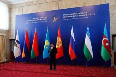 Премьер Киргизии Жапаров считает, что увеличение взаиморасчетов в нацвалютах укрепит экономики ЕАЭС