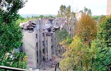 В Кадиевке уничтожена база оккупантов в гостинице «Донбасс»