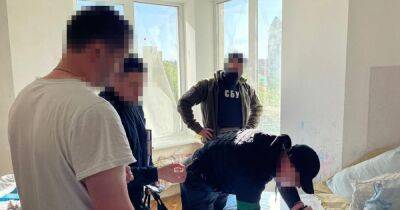Банда коллаборантов под Киевом сдавала ВС РФ адреса проукраинских жителей, — СБУ (видео)
