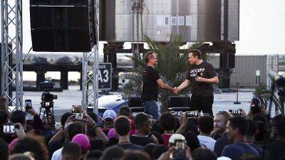 Маска SpaceX и T-Mobile избавят пользователей от "мертвых зон"