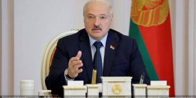 Разразился бредом в адрес власти. Лукашенко попытался объяснить свое циничное поздравление с Днем Независимости Украины