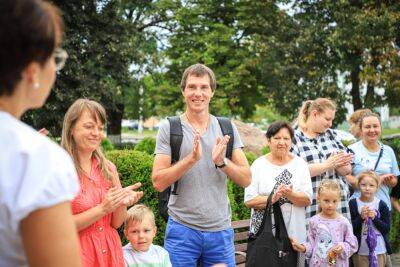 «Для белорусов нет чужих детей». Маленькие граждане Украины получили подарки к новому учебному году в рамках акции «Соберем детей в школу»