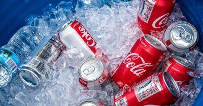 В РФ переименовали Coca Cola: как теперь будет называться напиток