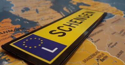 Bloomberg: Франция и Германия вместе выскажутся против запрета выдачи шенгенских виз россиянам