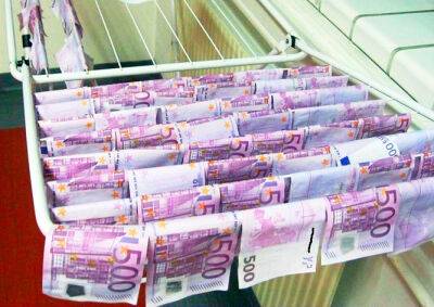 В Вене из реки выловили 100 тыс. евро