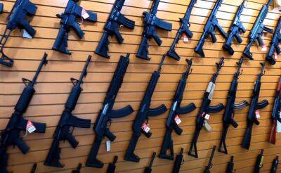 Такое впервые в истории: в Майами все собирают стволы для Украины - военные автоматы и пушки гангстеров
