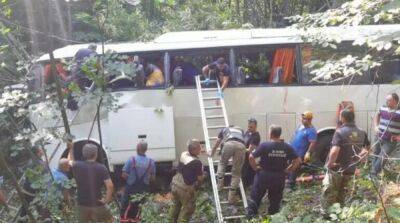 В Турции автобус слетел с обрыва – пять человек погибло, почти 40 ранено