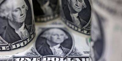 Доллар достиг 20-летнего максимума по отношению к другим валютам