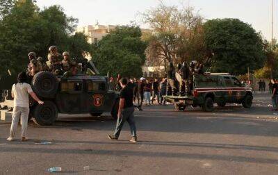 В Багдаде из-за протестов и стычек с полицией ввели комендантский час