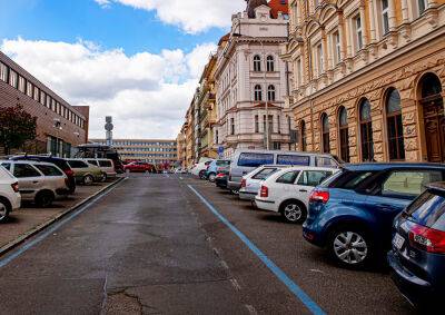 Мэрия Праги озвучила годовую прибыль от парковочных зон