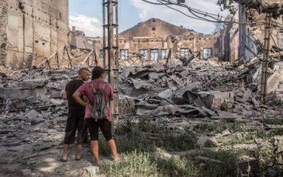 "Прийдуть ваші та полагодять": У Лисичанську окупанти відмовляються ремонтувати житлові будинки
