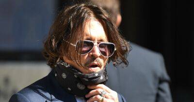 РосСМИ сообщили о предстоящей свадьбе Джонни Деппа и Анджелины Джоли