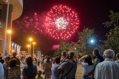 Калининская АЭС: в Удомле масштабно отметили 30-летие концерна «Росэнергоатом» грандиозным концертом