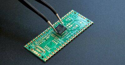 Китайская компания SMIC совершила прорыв, создав чипы 7-нм без спецоборудования
