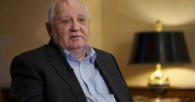 "Он сыграл решающую роль в истории": в ЕС отреагировали на смерть Горбачева