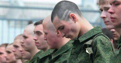 Выгодно для бюджета: россияне усиливают оборону Крыма за счет срочников, — ГУР