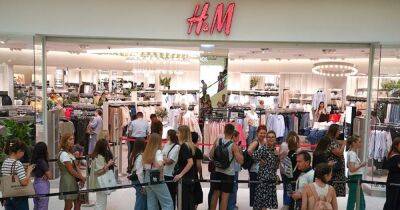 В Сети продают места в очереди в H&M для россиян - focus.ua - Москва - Россия - Украина - Швеция
