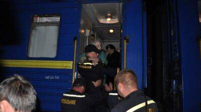 Третий эвакуационный поезд из Донецкой области прибыл на Кировоградщину