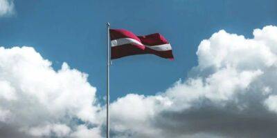 Латвия прекратила выдачу виз россиянам