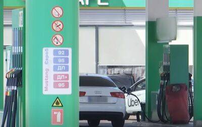 Водителей снова встряхнули: на АЗС Украины обновили цены на бензин, дизель и автогаз – сколько стоит литр