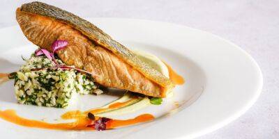Нюансы и правила. Как запечь лосося в духовке, чтобы он был вкусным и сочным — рецепт