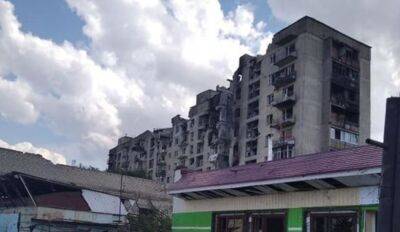 Окупанти змушують мешканців зруйнованих міст Луганщини за їжу та воду йти на "референдум"