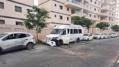 Массированный обстрел: воздушная тревога в Тель-Авиве, две ракеты упали возле Нетании