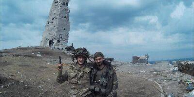 «Опыт, равноценный всей жизни». Восемь лет назад украинские войска штурмовали курган Саур-могила и удерживали его под Градами — как это было