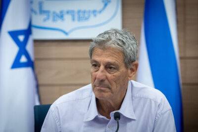 Депутат Рам Бен-Барак извинился за слова о "психических проблемах" Нетанияху