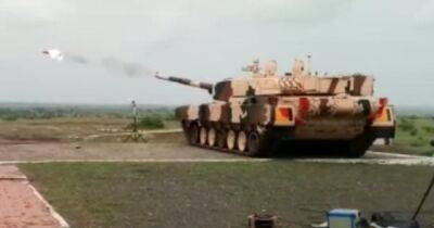 Танк Arjun успешно провел испытание новой противотанковой управляемой ракетой (видео)