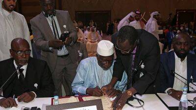 Военное правительство Чада и повстанцы подписали мирное соглашение