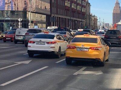 Российские таксопарки могут столкнуться с нехваткой автомобилей