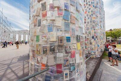 Выставку documenta15 уже посетили более 400 тысяч человек