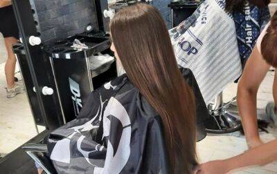 Юная одесситка продала свои волосы, чтобы помочь ВСУ