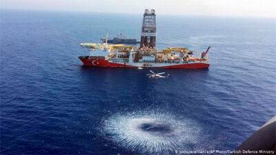 Туреччина відправляє в Середземне море нове судно для буріння нафти і газу