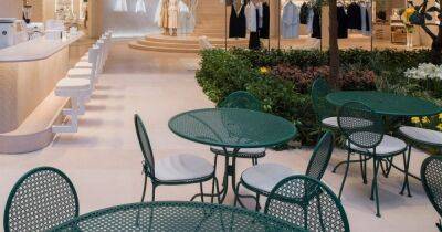 Dior Maison презентовал коллекцию уличной мебели в стиле Людовика XV