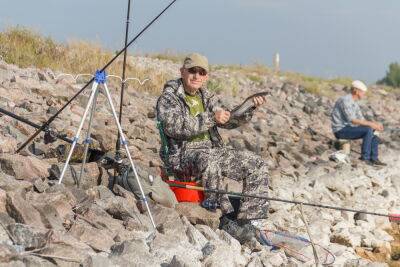 На озере-охладителе Калининской АЭС состоялись соревнования по ловле рыбы поплавочной удочкой, посвящённые 30-летию АО «Концерн Росэнергоатом»