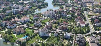 У селищах мільйонерів під Києвом розпродують віп-особняки за мільйони доларів - lenta.ua - Украина